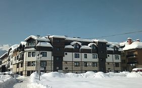 Gondola Apartments & Suites